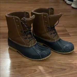 London Fog Duck Boots sz 7
